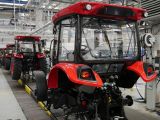 ZETOR zahajuje sériovou výrobu prvních traktorů v novém designu