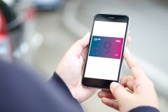 Spořitelna jako první banka Česku nabízí jednorázovou virtuální kartu pro bezpečné placení na internetu