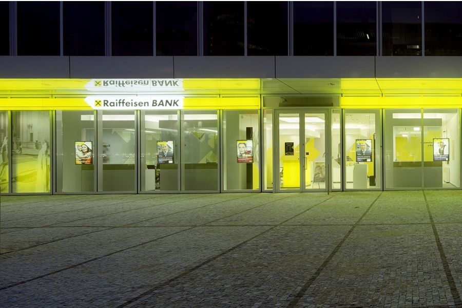 Vrcholové vedení Raiffeisenbank posilují Gabriela Obešlová a Lenka Pincot