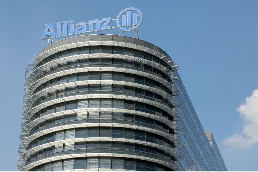 Do Allianz už jenom s mobilem a e-mailem