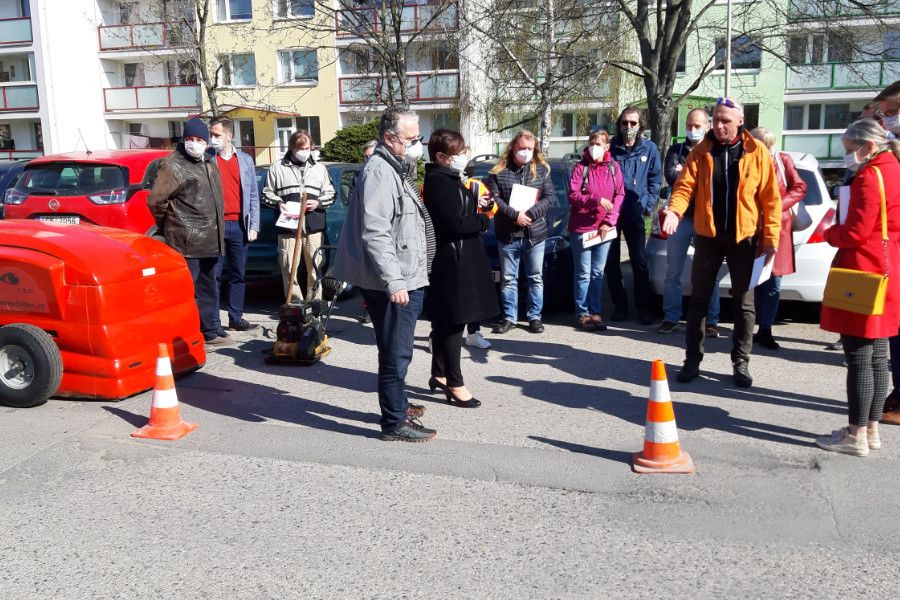Unikátní mikrovlnná technologie FUTTEC na opravu výtluků proniká na české silnice