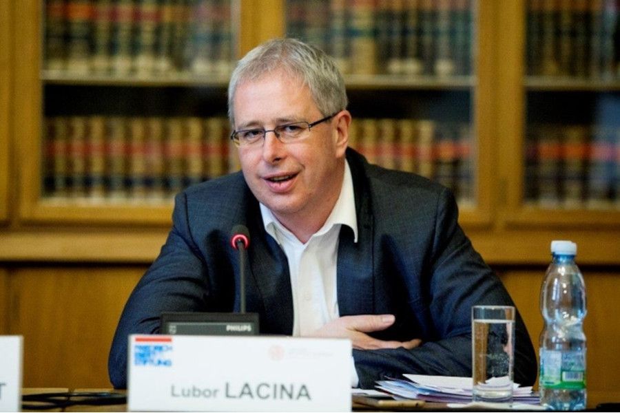 Lubor Lacina: Opětovné zvýšení úrokových sazeb a co svým rozhodnutím ČNB sleduje?