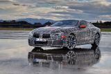 Zahřívací kola v Itálii: Nové BMW řady 8 Coupé podstupuje dynamické testy na závodním okruhu