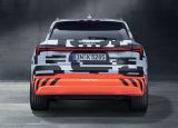 Prototyp Audi e-tron: Výhled na první model značky s čistě elektrickým pohonem