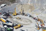 Prezentace rozsáhlého portfolia stavební techniky Liebherr včetně užitkových vozidel partnera spolupráce Mercedes-Benz