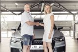 Eva Poulíčková ze společnosti Audi s Michalem Dvořákem, hlavní tváří české kampaně na nové Audi A6