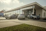 Deset luxusních plug-in hybridních limuzín BMW 745Le xDrive pro Policii ČR