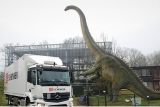 DB Schenker přepravil kostru dinosaura