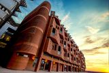 Vzorem měst budoucnosti je futuristický Masdar City. Prosazují se zde i české firmy
