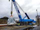 Přeprava 150tunového soustrojí parní turbíny v přístavu Lovosice