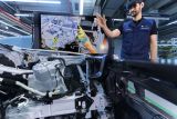 BMW-Augmented-Reality-used-for-prototypes-6