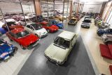 Jedna z největších automobilových sbírek Engine Classic Cars Gallery otevřená pro veřejnost