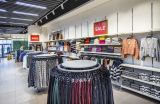 Značky Superdry a American Eagle v ČR otevřely první outletové obchody