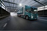 Společnosti Volvo Trucks a DFDS spolupracují na elektrifikaci dodavatelského řetězce