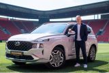 Trenér fotbalové reprezentace Šilhavý převzal nový Hyundai
