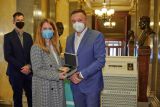 Společnost Diametral věnovala Národnímu divadlu dva generátory ozonu