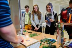 Den otevřených dveří FEL ČVUT: Robopes SPOT zve středoškoláky na přehlídku technologií budoucnosti