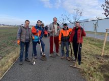 Zdravé plíce pro Mladoboleslavsko! Občané vysadili stovky nových stromů