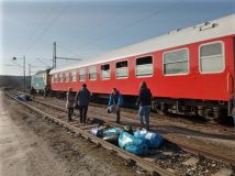 Humanitární vlaky stojí v Košicích. Slováci řeší, jak je legálně pustit přes hranice