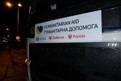 Je to jako návrat v čase: kamiony s humanitární pomocí křižují Evropu