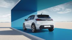 100% elektrický Peugeot e-208: nový elektromotor, vyšší účinnost a dojezd až 400 kilometrů