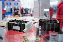Roboty ovládly stánek VUT na Mezinárodním strojírenském veletrhu v Brně