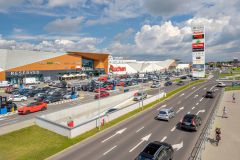 Česká SCF kupuje za více než 7 miliard korun portfolio nákupních center v Polsku